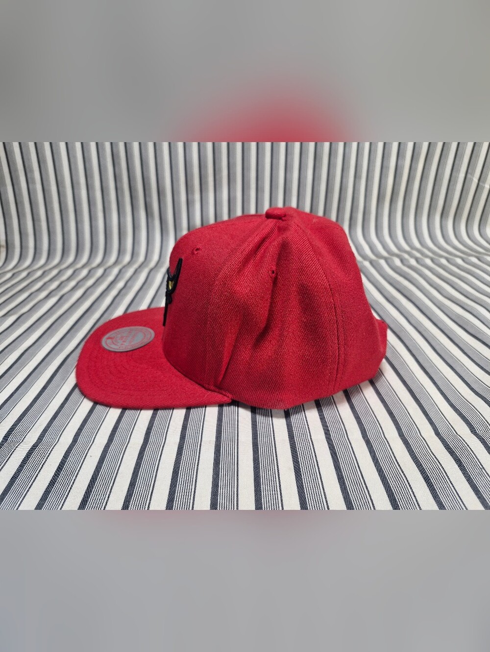 Mitchell & Ness Chicago Bulls NBA 50th Anniversary Snapback Hat Red Gold Under B - Picture 5 of 8